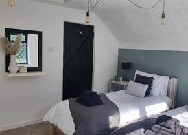 Green Cottage 2