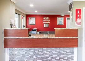 Econo Lodge Lanett 2