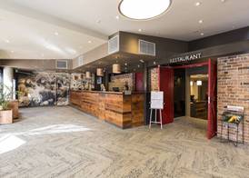 The Old Woolstore Apartment Hotel 3