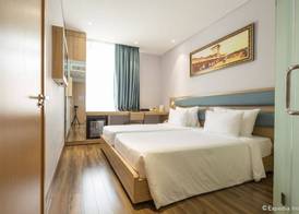 Adora Mira Riverside 5