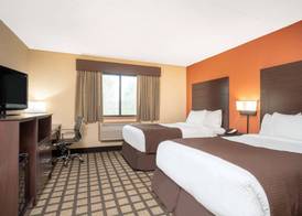Baymont by Wyndham Lakeville 3