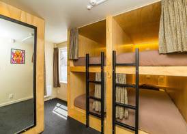 Tahuna Pod Hostel 5