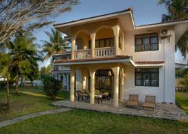 Bahari Dhow Beach Villas 4