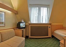 Parkhotel Crombach am Salingarten 3