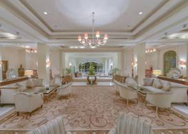 L' Amphitrite Palace Beach Resort & Spa 3