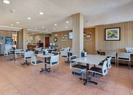 Microtel Inn & Suites by Wyndham Dry Ridge 3