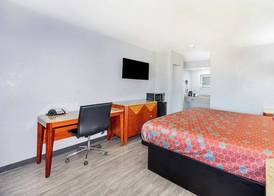 Executive Inn of Hondo 2