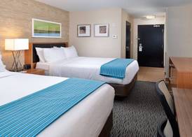 Holiday Inn & Suites EDMONTON ARPT - CONFERENCE CTR by IHG 2