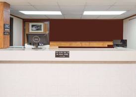 Super 8 by Wyndham Dixon 4
