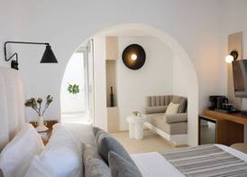 Omna Caldera Suites 4