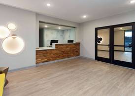 ECHO Suites Extended Stay by Wyndham Madison 4