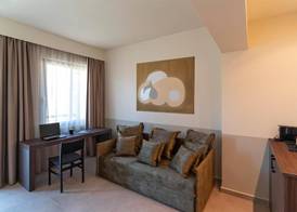 Mariette Rhodes Urban Suites 5