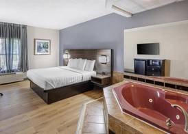 SureStay Hotel by Best Western Morganton 4
