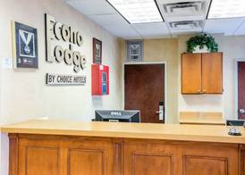 Econo Lodge Valdosta Mall Area 4