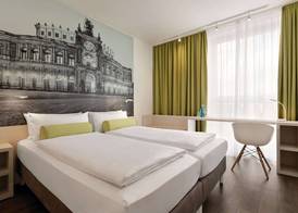 Super 8 by Wyndham Mainz Zollhafen 4