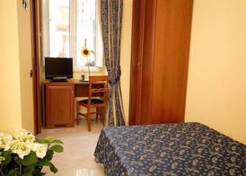 Caroline Suite 4