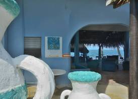 Parrot Cove Lodge 2