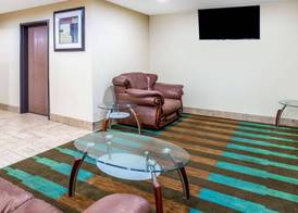 Baymont by Wyndham Beloit 5