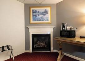 Fireside Inn and Suites Bangor 3