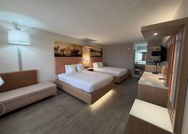 Days Inn by Wyndham Granbury 5