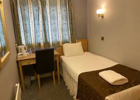 The George Hotel 5