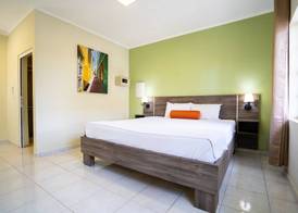 Delynne Boutique Hotel 3