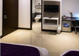 Loyds Hotel 4