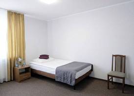 Astral - private rooms close to Airport & PTAK EXPO 3