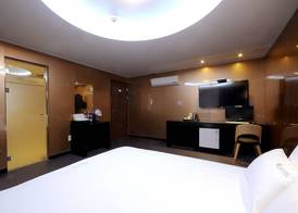 WA Hotel 5