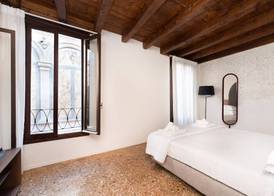 Palazzo Miracoli Apartments 4