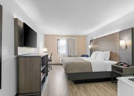 Quality Inn 3