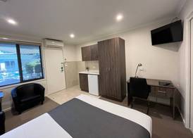 Ryley Motor Inn 4