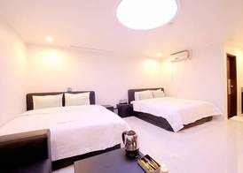 Big Apple Motel 2