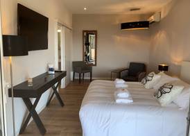 Swim Lodge Hotel Porto Vecchio 2