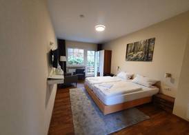 Hotel Waldrausch 4