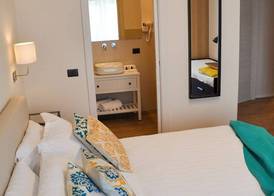 EVA LUXURY ROOMS CAGLIARI 3