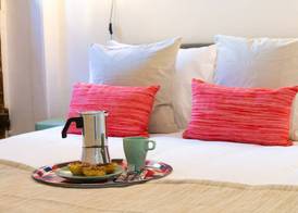 Sunlit Photographers 1bedroom Apartment in Alcântara 4