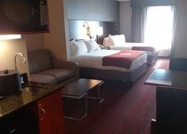 Holiday Inn Express & Suites AUBURN by IHG 2