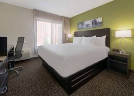 Sleep Inn Madison 3