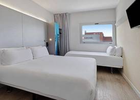B&B HOTEL Girona 2 4