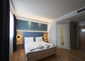 Neo Hotel 5