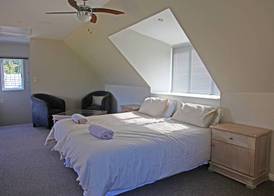 Modern Cottage In Upper Constantia 4
