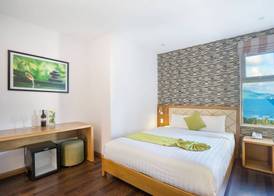 Ronal Hotel 4