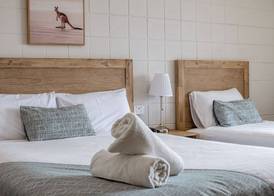 Hospitality Esperance SureStay Collection by Best Western 4