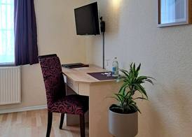 Hotel ElbRivera Magdeburg 4