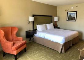 Summit Suites 5