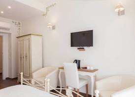 Donna Margherita Rome Suite & Rooms 2