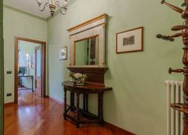 Daisy Home in Varenna 4