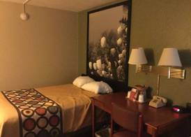 Super 8 by Wyndham Youngstown/Austintown 4