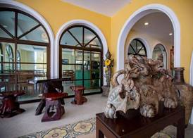ROYAL PINEAPPLE HOTEL l a welcome to wealth and good fortune 3